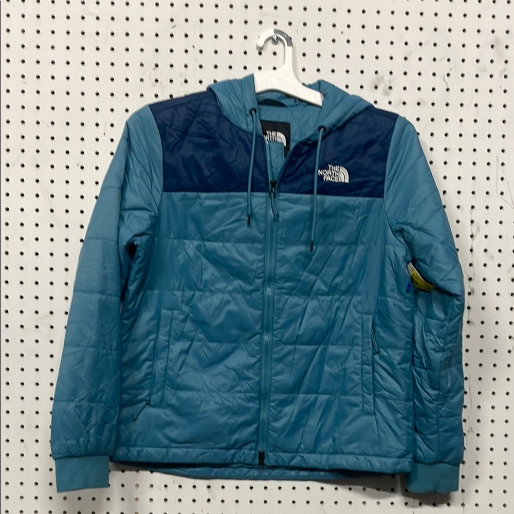 The North Face Blue Puffer Jacket with Quilted Texture and Stand-Up Collar